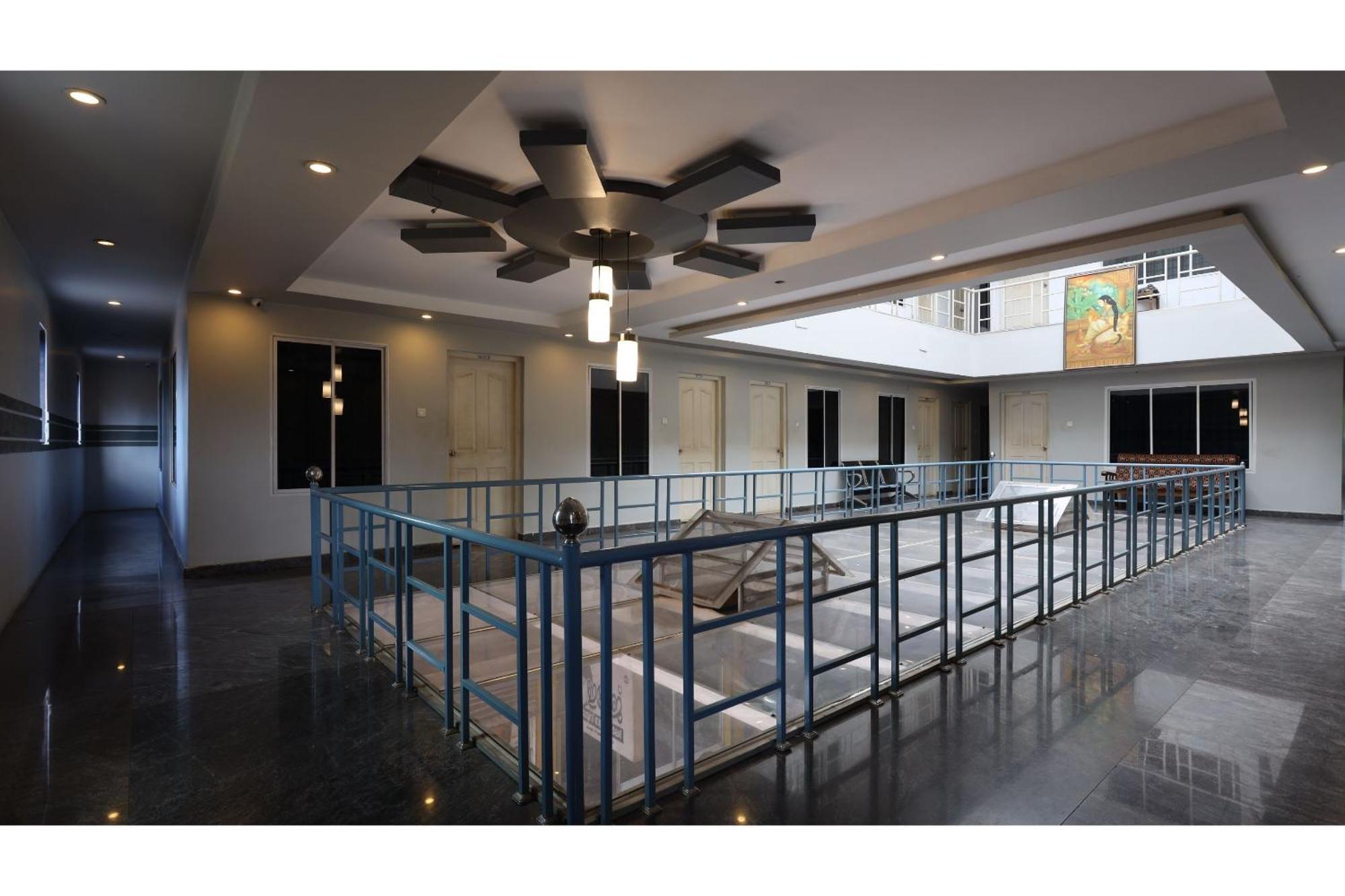 Collection O Ar Square Hotel Thrissur Luaran gambar